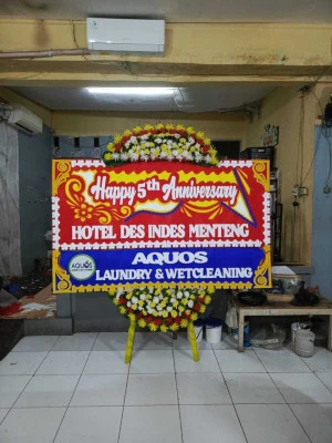 Papan Bunga di Semper Barat